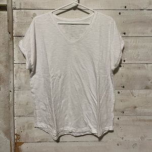 Lands end V neck roll sleeve slub tee shirt